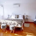 Authentic Village شقة *