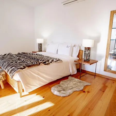 Authentic Village 波尔图