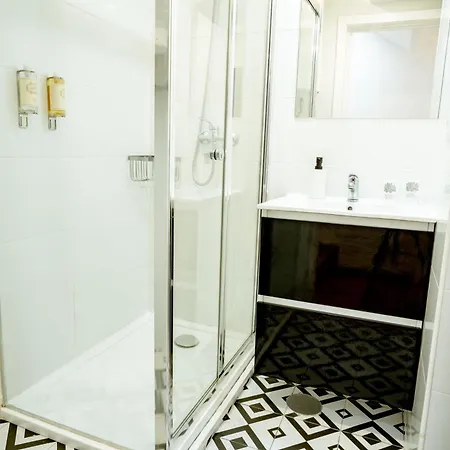 Authentic Village * 波尔图