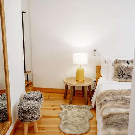 Authentic Village Apartment Porto