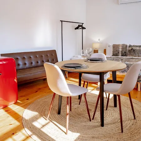 Authentic Village 公寓 *