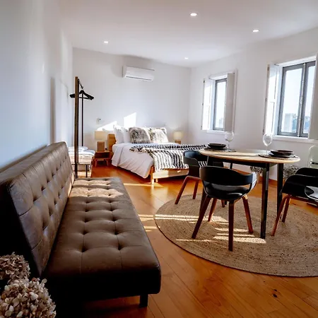 Authentic Village 公寓 *