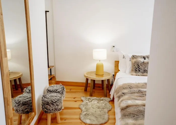 Authentic Village Apartment Porto