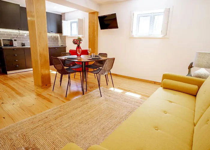 Authentic Village Порту