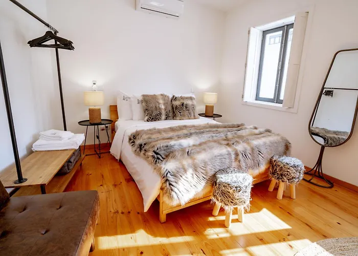 Authentic Village Apartamento